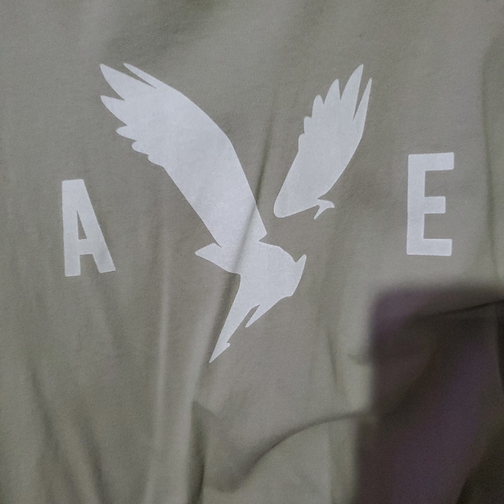 American eagle shirt size xl